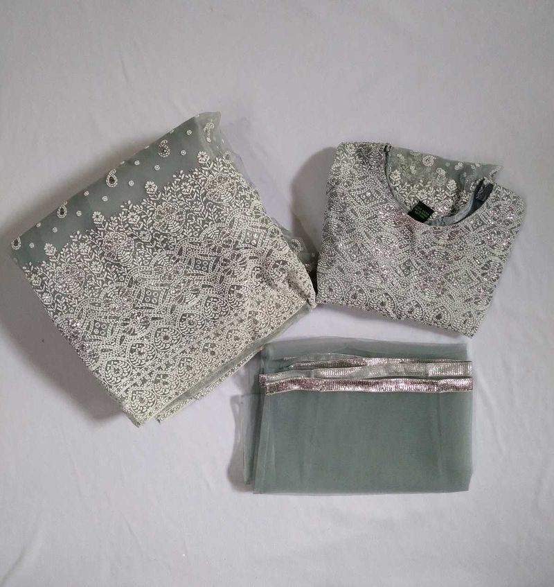 BEAUTIFUL SKIRT SET