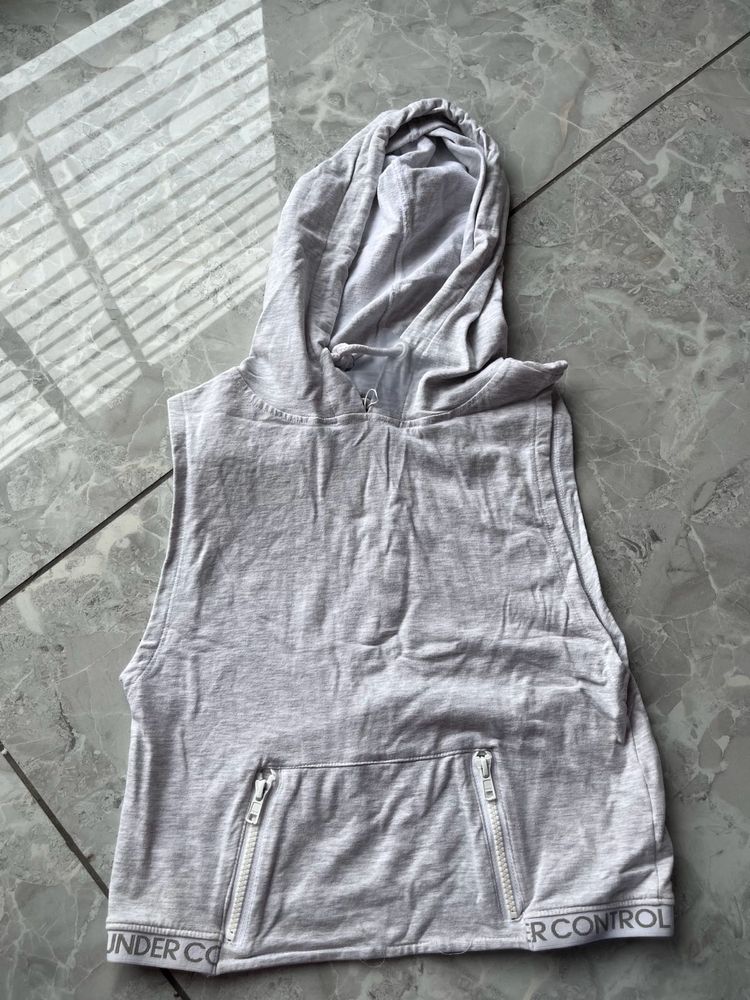 Sleeveless Hoodie