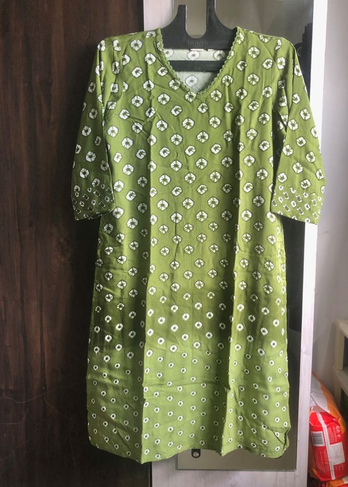 PRICE DROP Max Bandhni Print Shaded Kurti