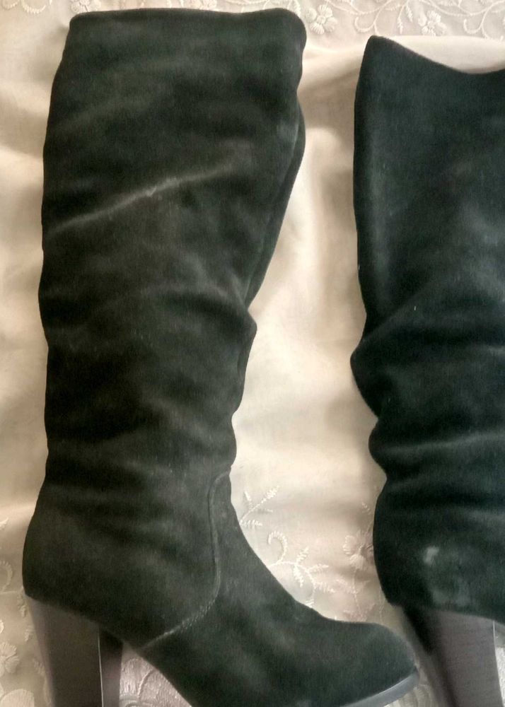 Real suede calf lenght boot