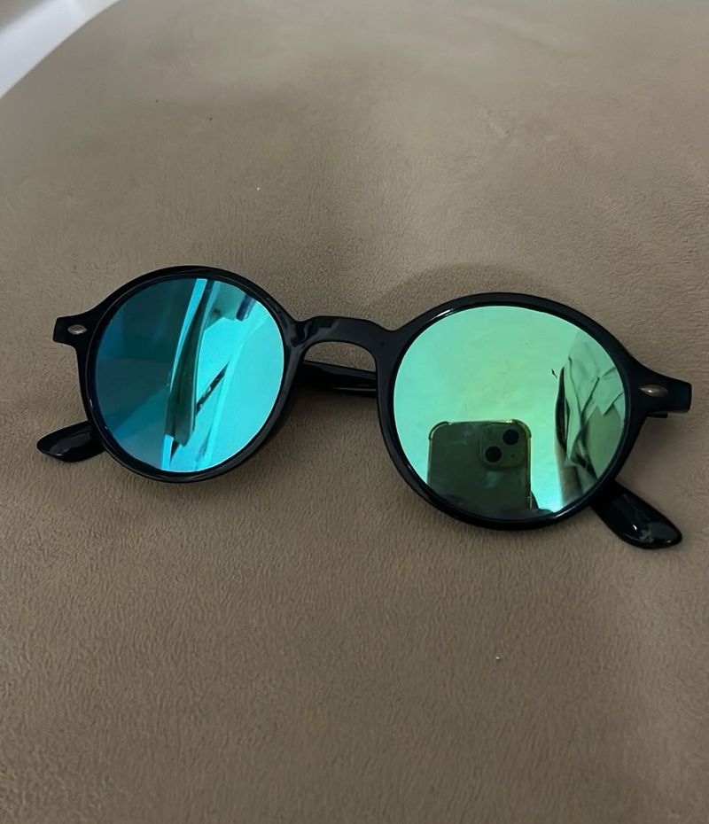 Mirrored Lens Blue shaded Sunglasses
