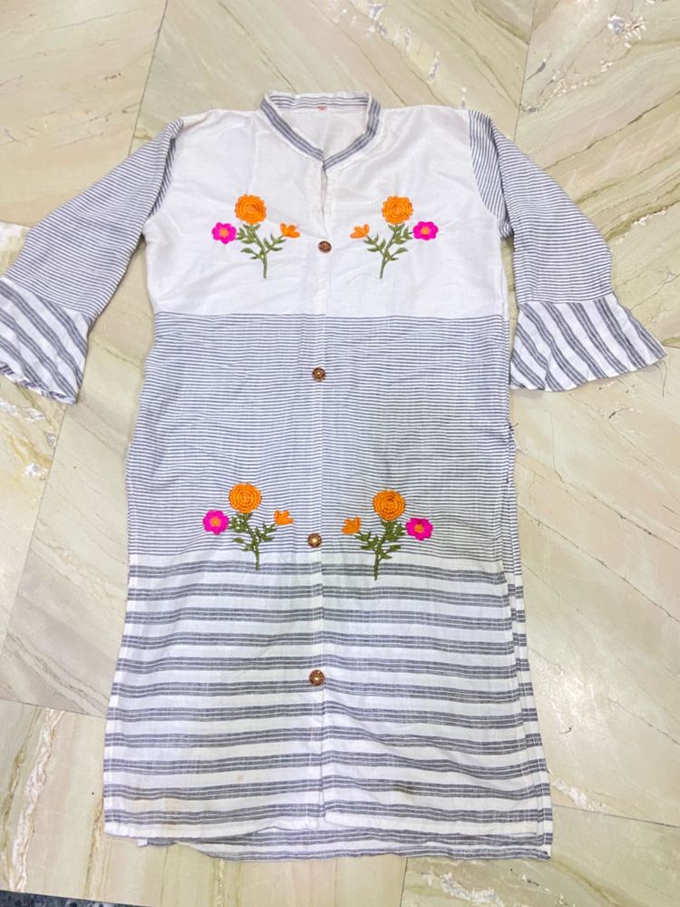 Floral Embroidered Striped Tunic