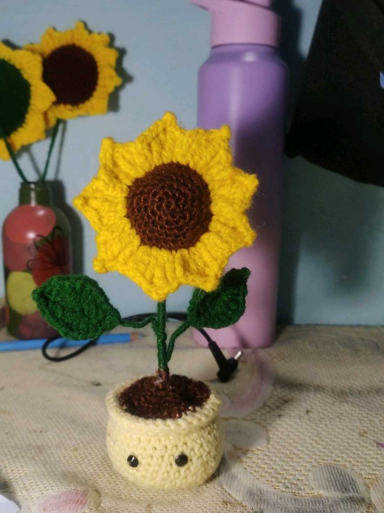 Sunflower Desk buddy
