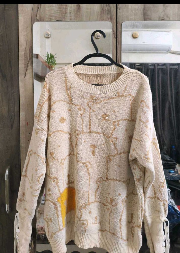 Cute Bear Print Knit Sweater from savana (no tag)