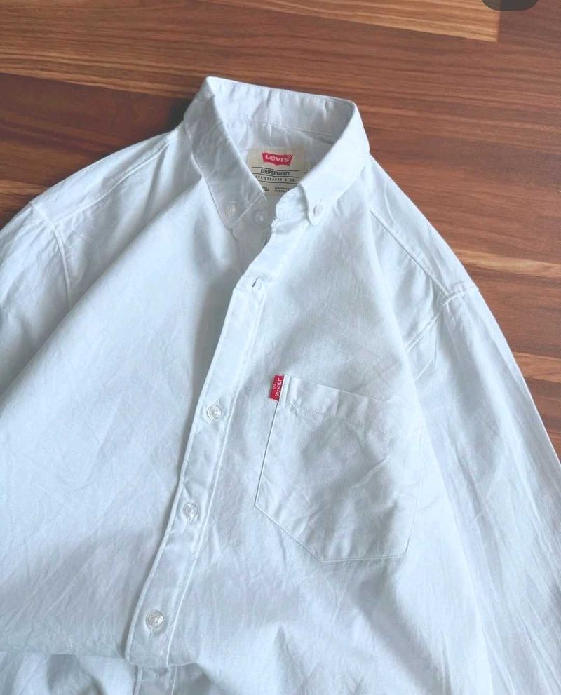 Levi&#39;s White Shirt