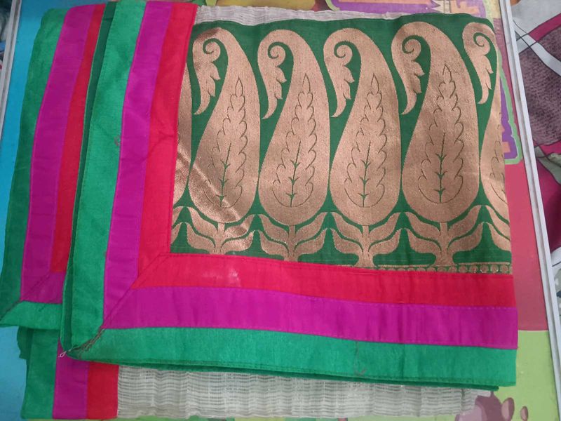 Elegant Green &amp; Gold Paisley Dupatta