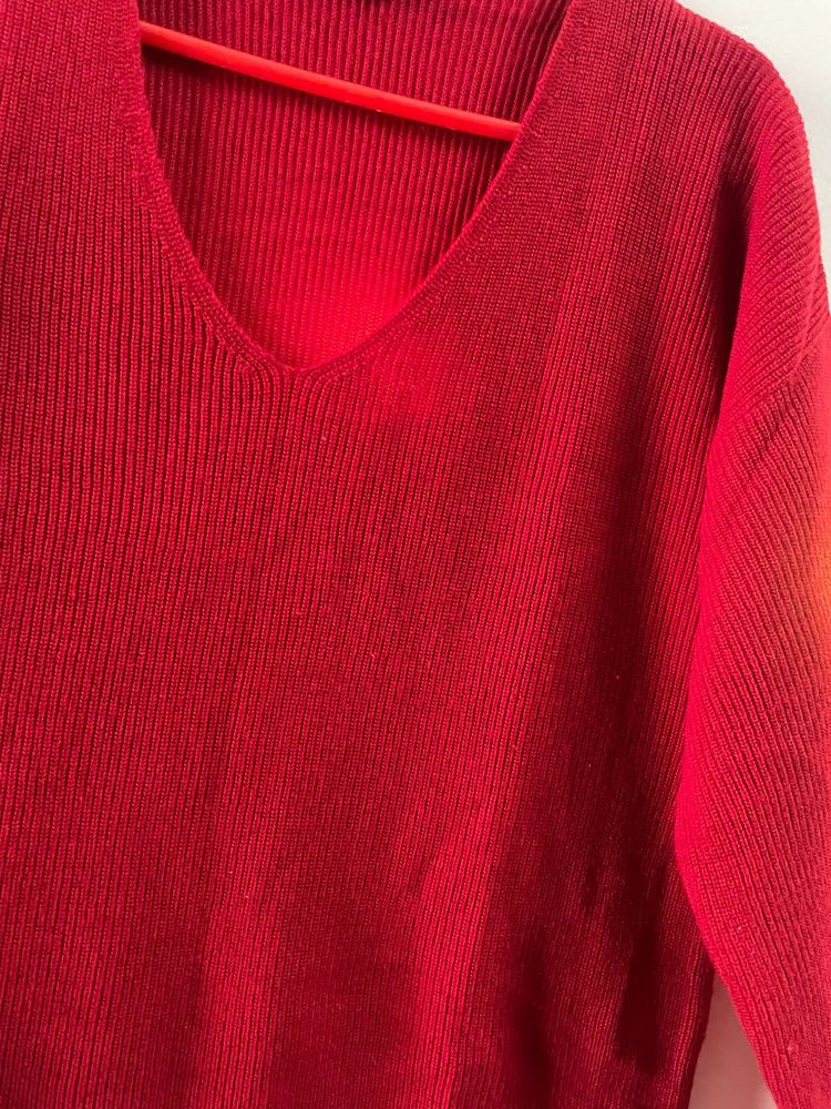 Ribbed V-neck Sweater