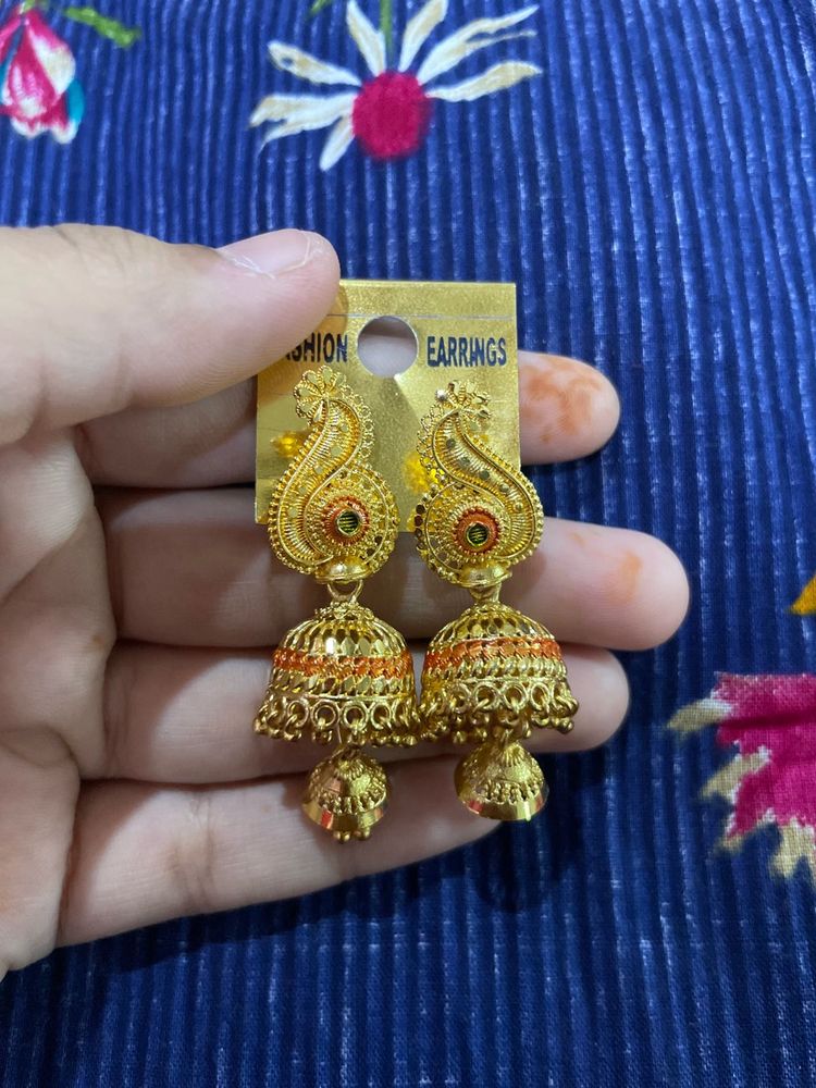 Golden Jhumki