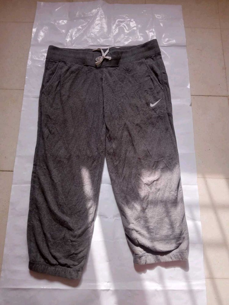 Nike Gray Capri Pants