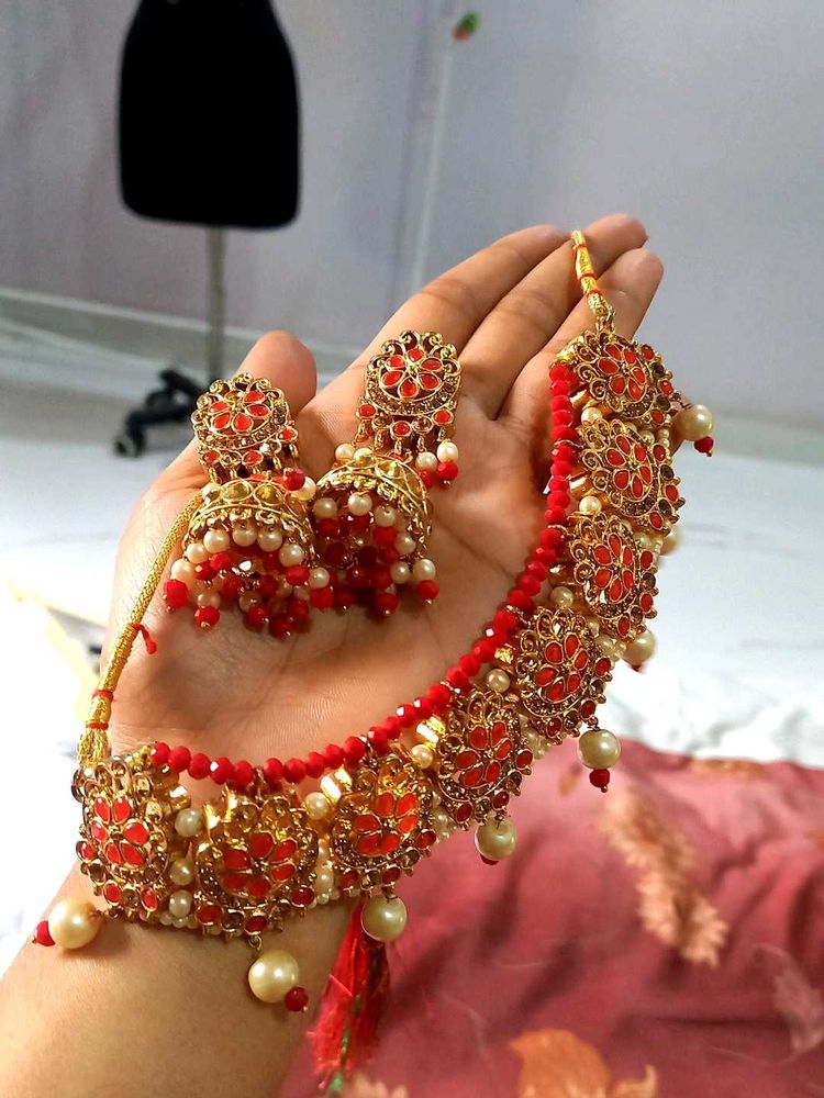 Red &amp; Gold Choker Set