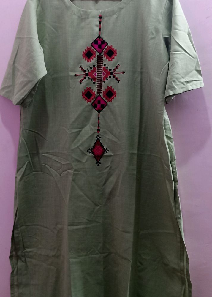Green Kurti