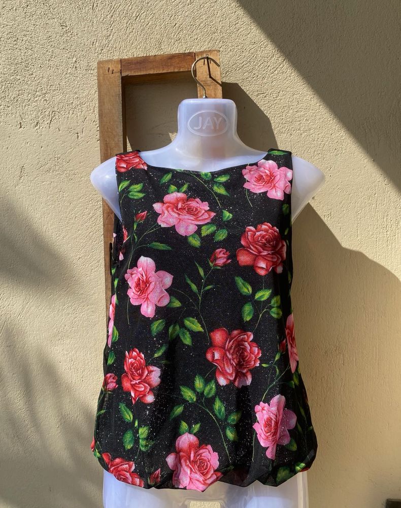 Floral Print Sleeveless Top