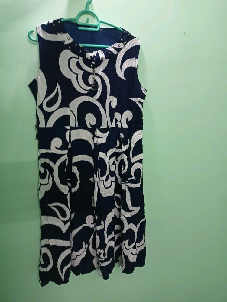 Abstract Sleeveless Dress