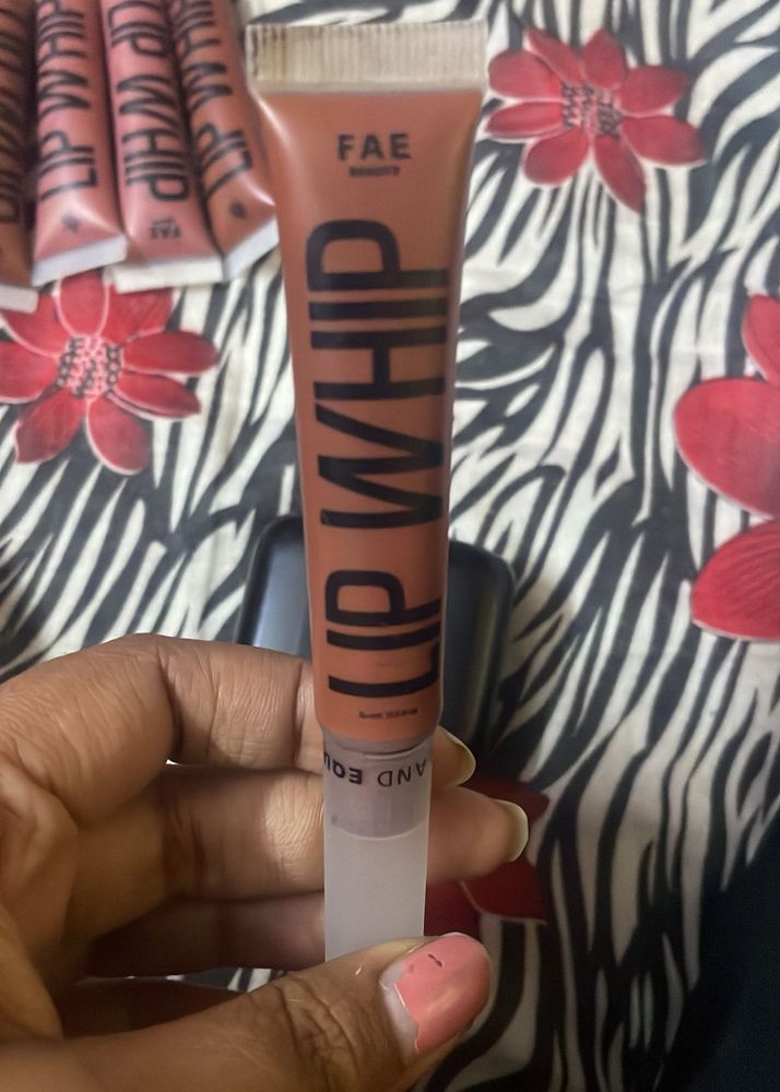 Combo Lipstick And perfume