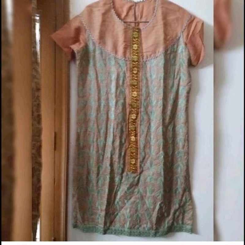 Embroidered Khadi Cotton Kurta Pajami Set