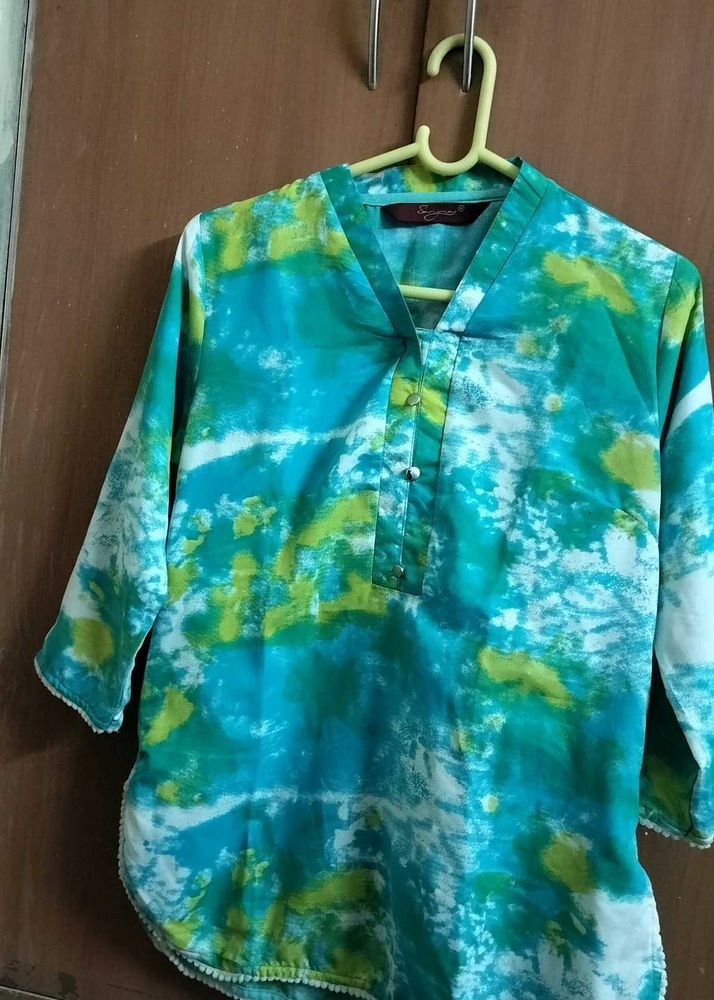 Tie And Dye Short Kurti