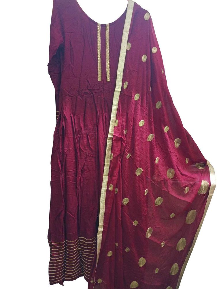 Elegant Maroon Kurta Set
