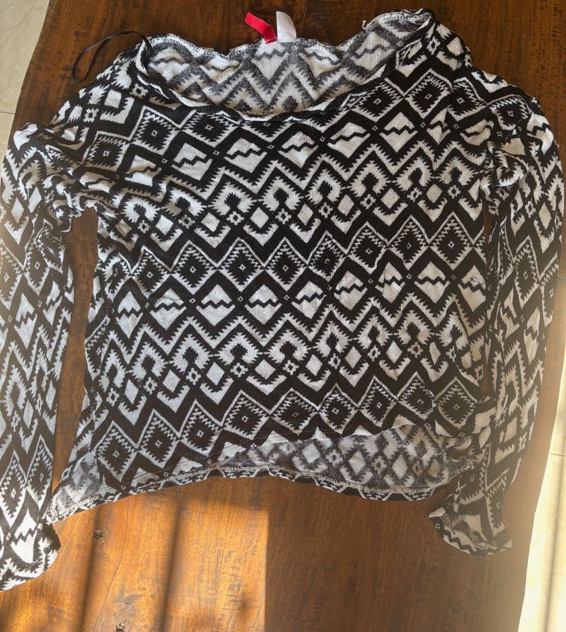 Patterned Long Sleeve off shoulder Top