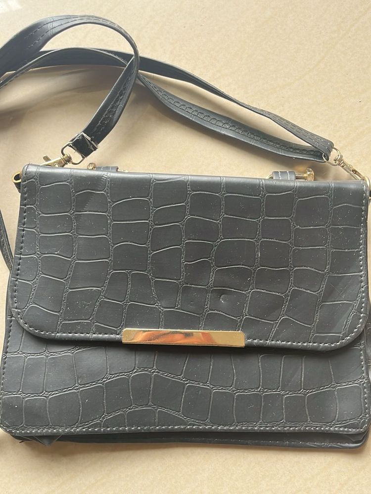 Chic Crossbody Bag