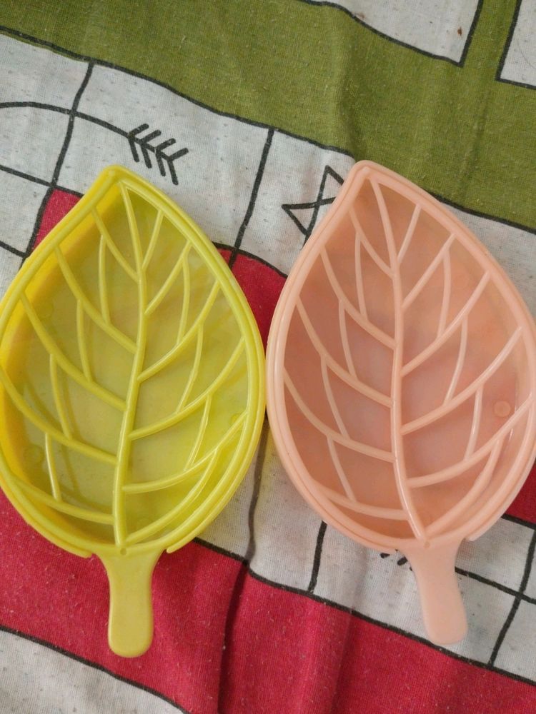 Very Beautiful Leaf Soap Case New (Pack Of 2)
