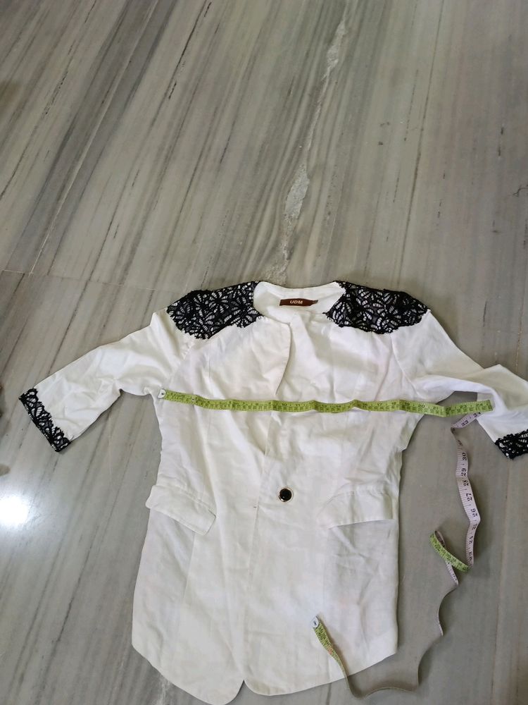 Beautiful Summer Friendly Blazer..