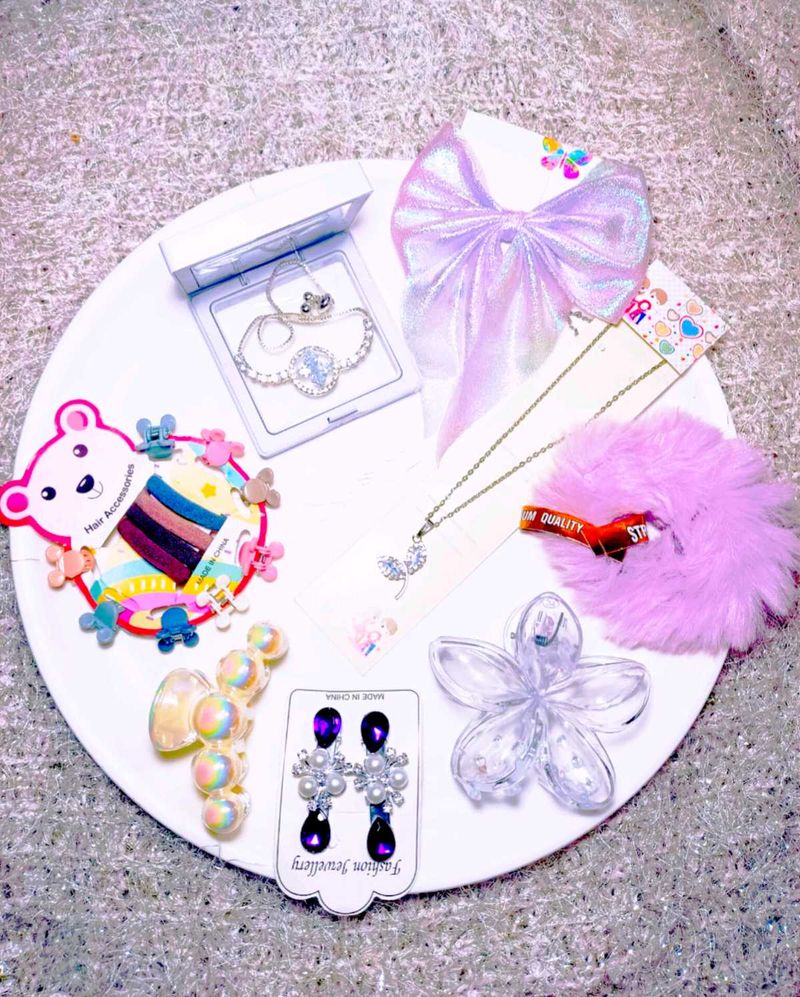 Hair Accessories &amp; Jewelry Lot