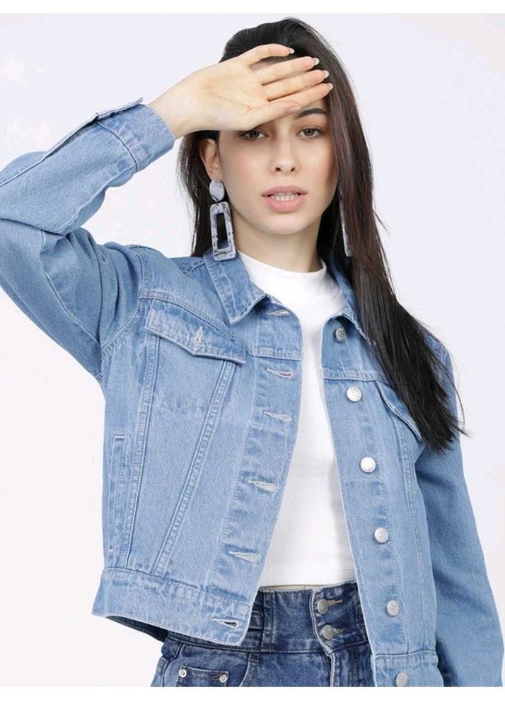 New unused Women solid denim jacket