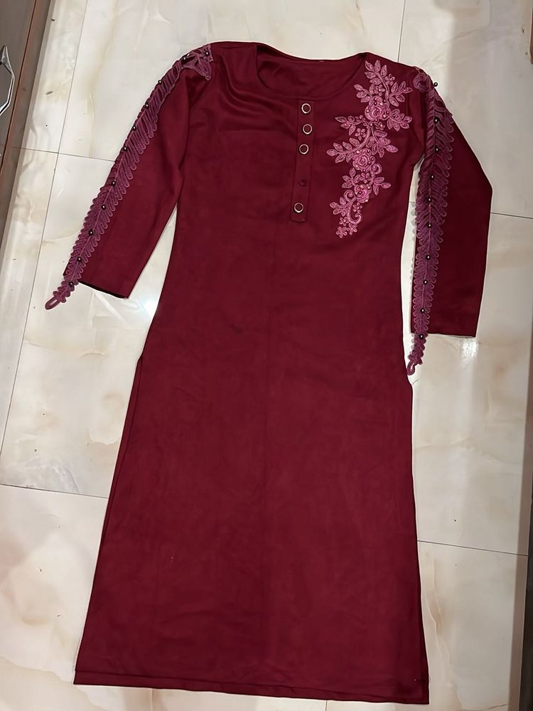 Elegant Maroon Embroidered Kurta
