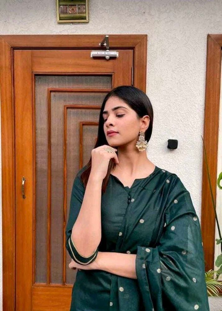 (Size~L)Green straight kurta set🌻