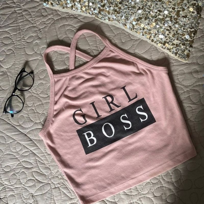 Criss Cross Crop top🤍