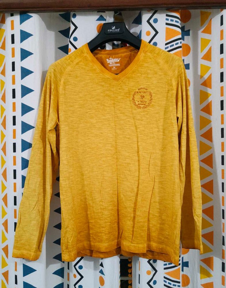 Roadster Mustard V-Neck Tee