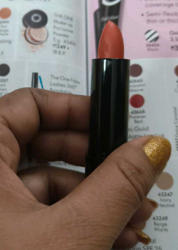Oriflame On Colour Soft Peach Lipstick