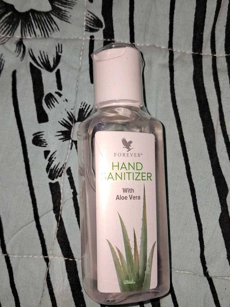 Aloe Vera Sanitizer New Packed With Tag