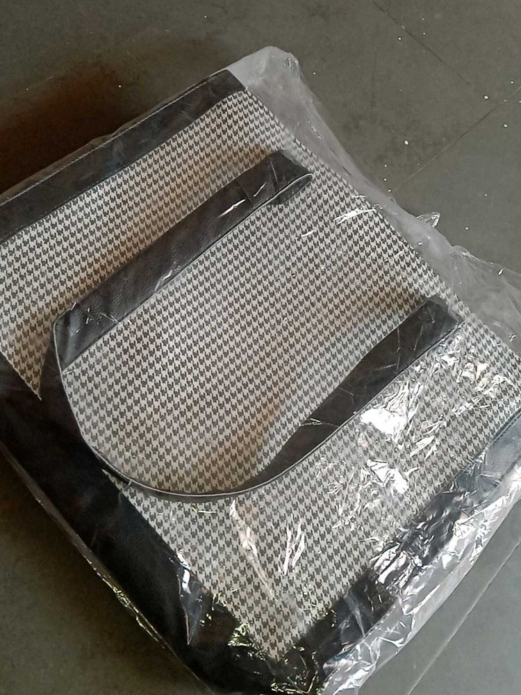 Houndstooth Shoulder Bag