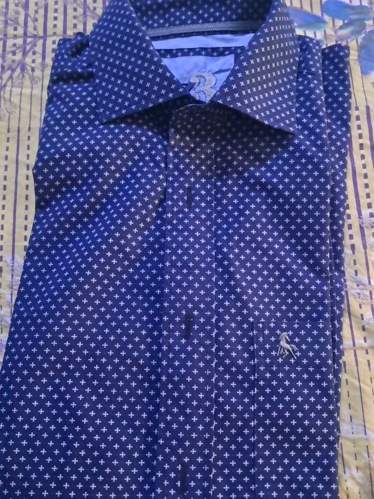 Zodiac Shirt Very Good Condition Like New