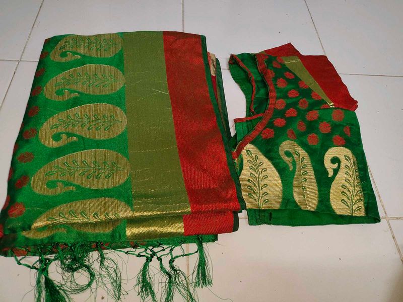 Green Traditional Saree 💚