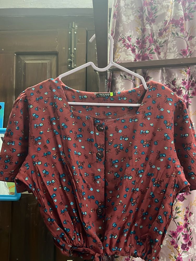 Floral Tie-Front Crop Top