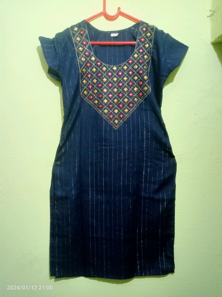 Simple Straight Kurti