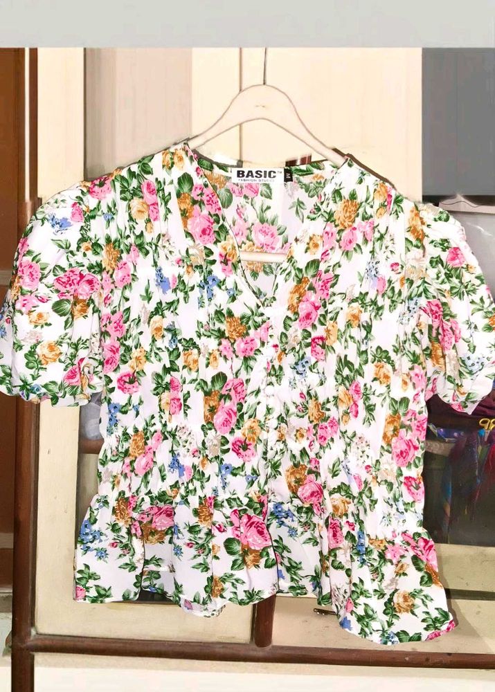 Floral Puff Sleeve Top - BASIC