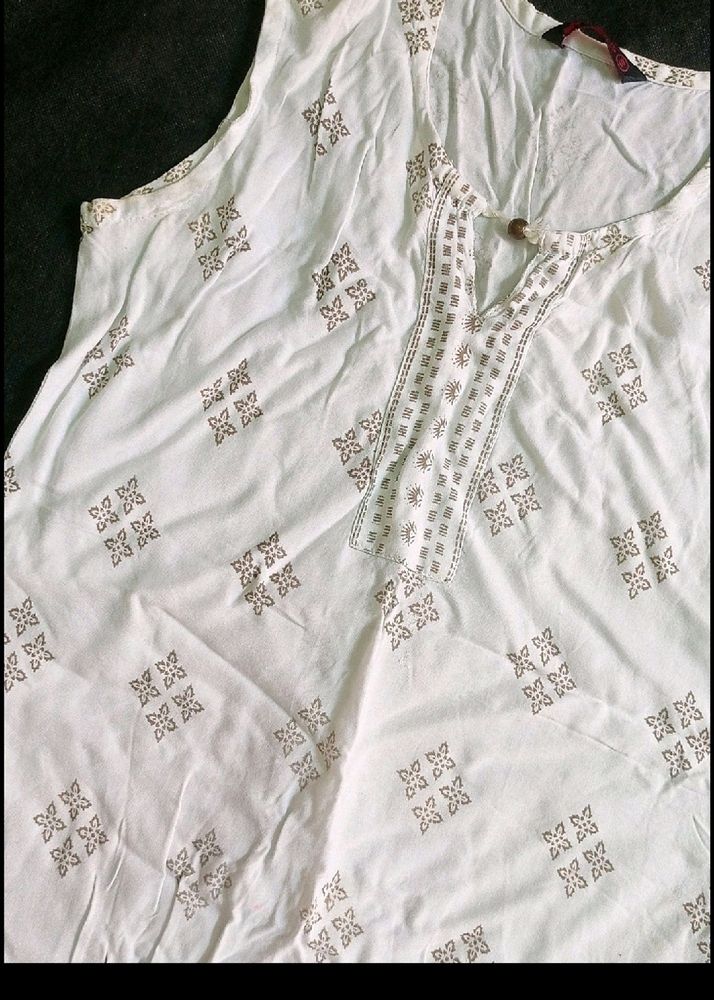Myntra Keylock Printed Cotton Top