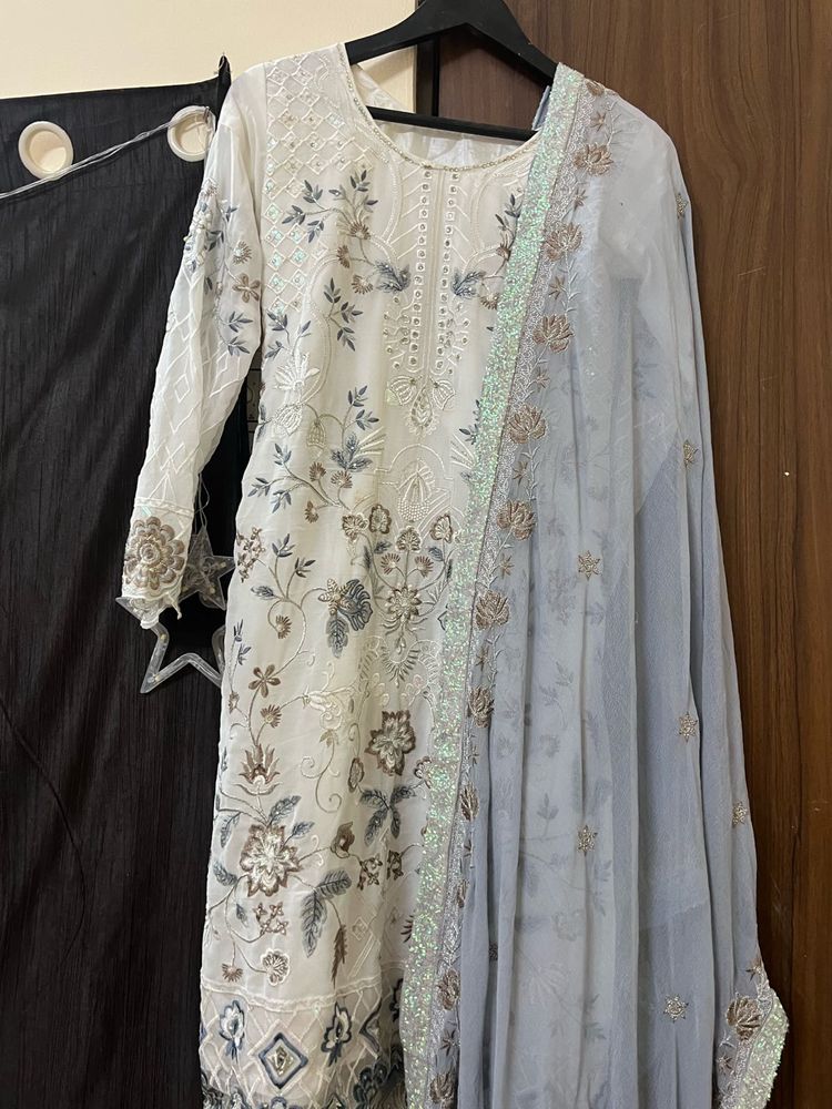 Elegant Embroidered Kurta Set