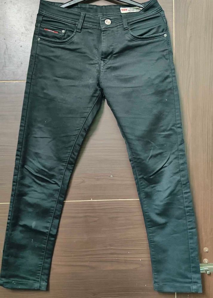 Levi’s Black Jeans