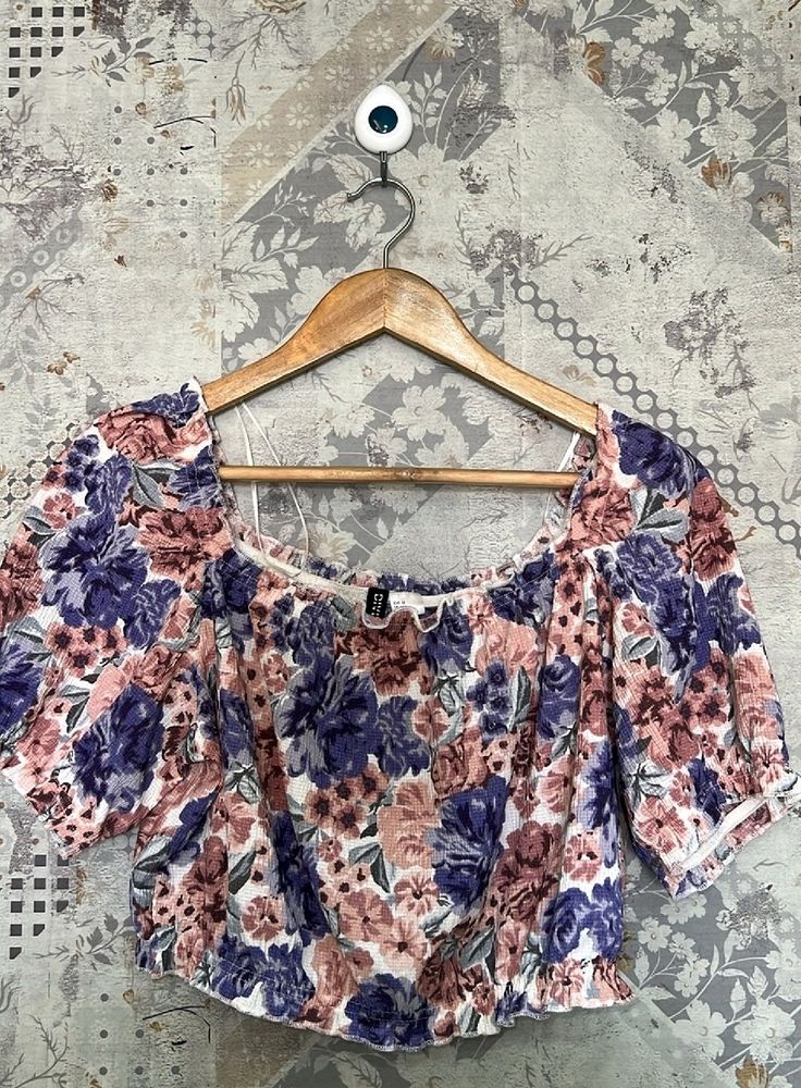 H&amp;M top , Size Issue So Selling