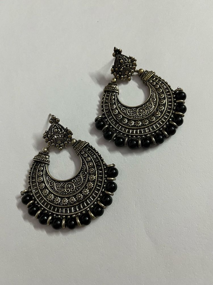 Vintage Oxidized Silver Earrings🦋