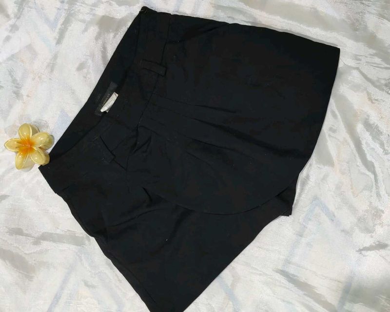 Black Pleated Skorts 🖤✨(Short+ Skirt)