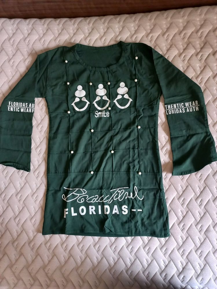 Girls Top dark Green