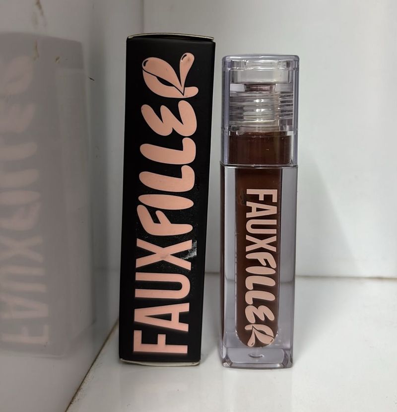 huda beauty Faux Filler Lip gloss