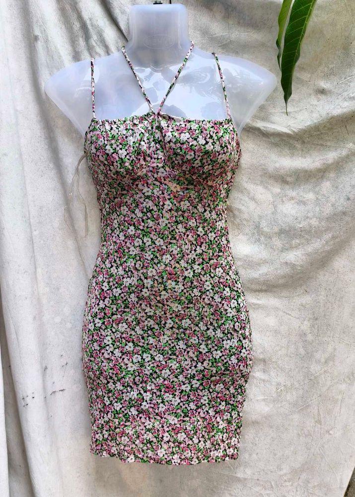 I. SEXY FLORAL BODYCON