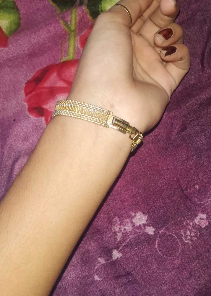 Stylish Bangle Bracelet