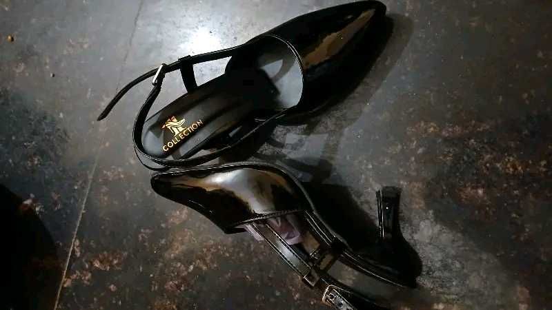 Classic Women Heels 👠